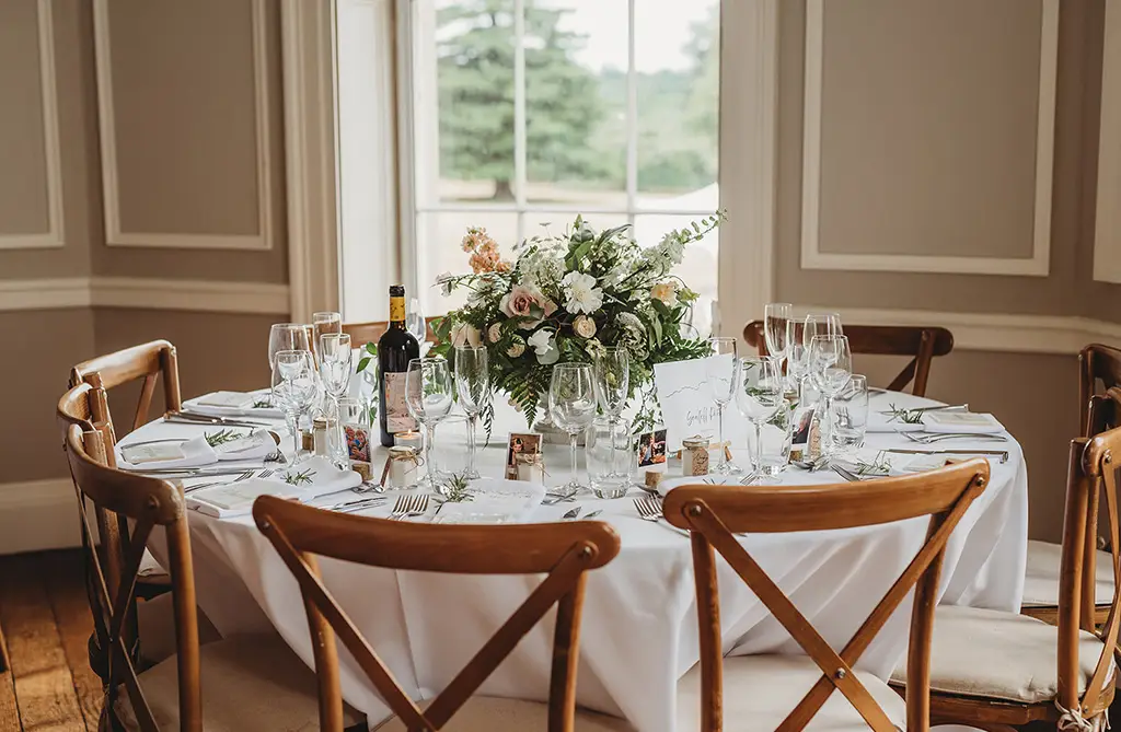 Nicky and Richard’s classic pink and white wedding table flowers