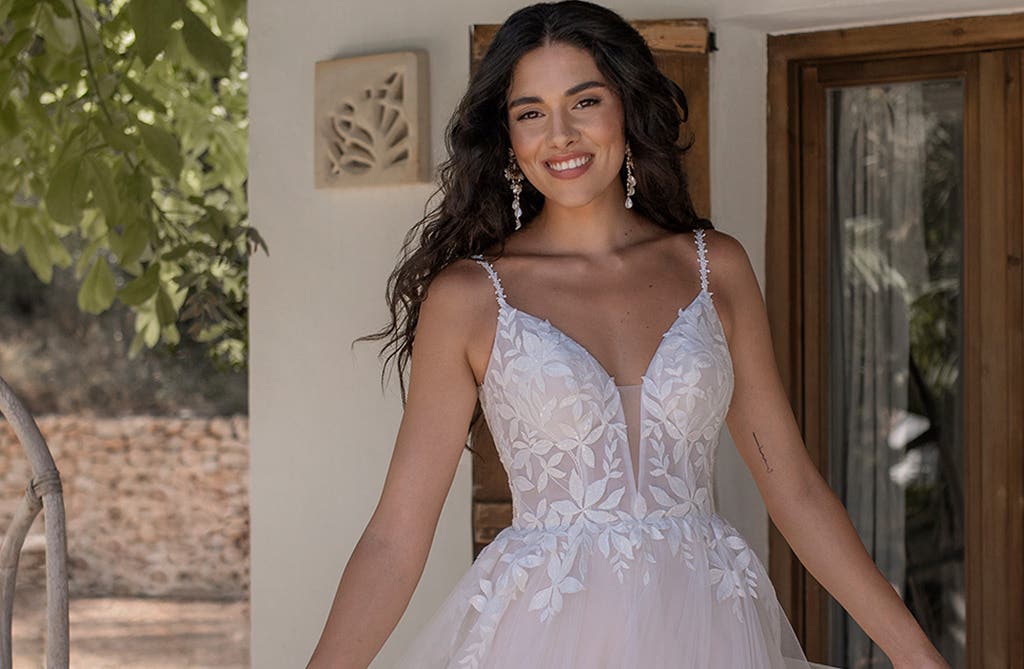 Romantic lace wedding dress under £999 for UK brides