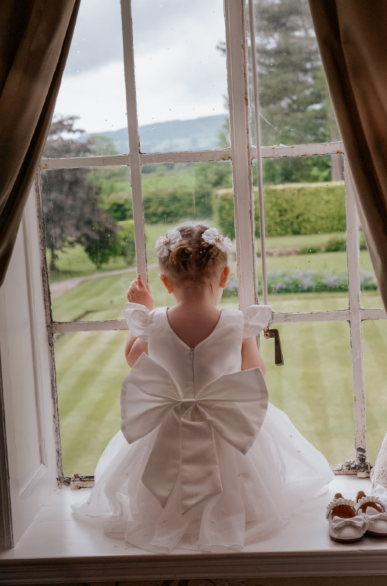 Charlotte and Oliver's black and white wedding styling